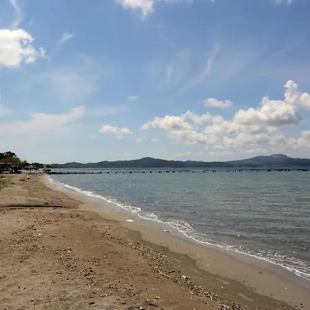 Panos Beach Casa de Férias Lefkímmi