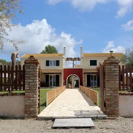 Casa de Férias Panos Beach Lefkímmi